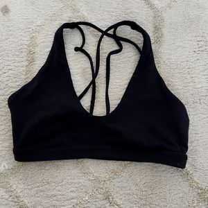 Black Lululemon sportsbra
